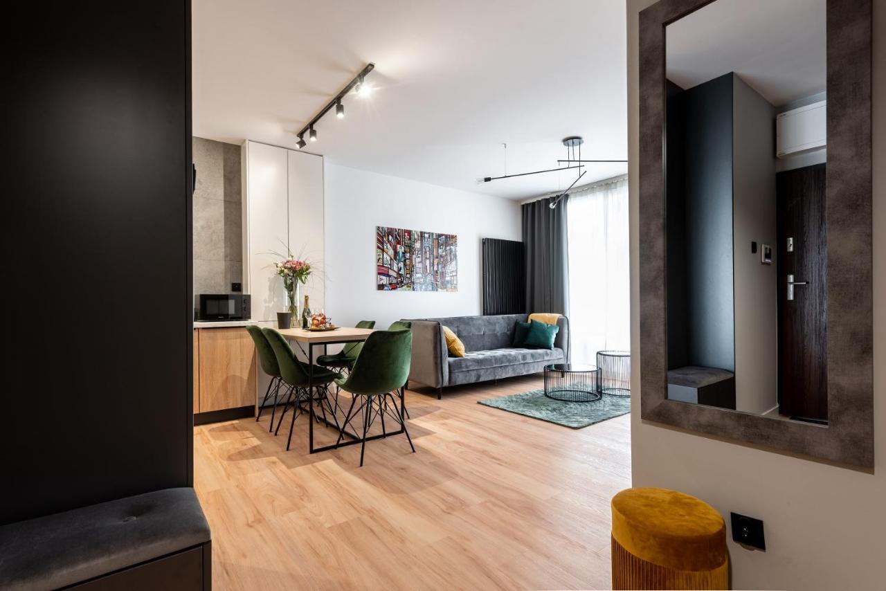 Apartament Nowe Centrum Lodzi - Perla Srodmiescia المظهر الخارجي الصورة